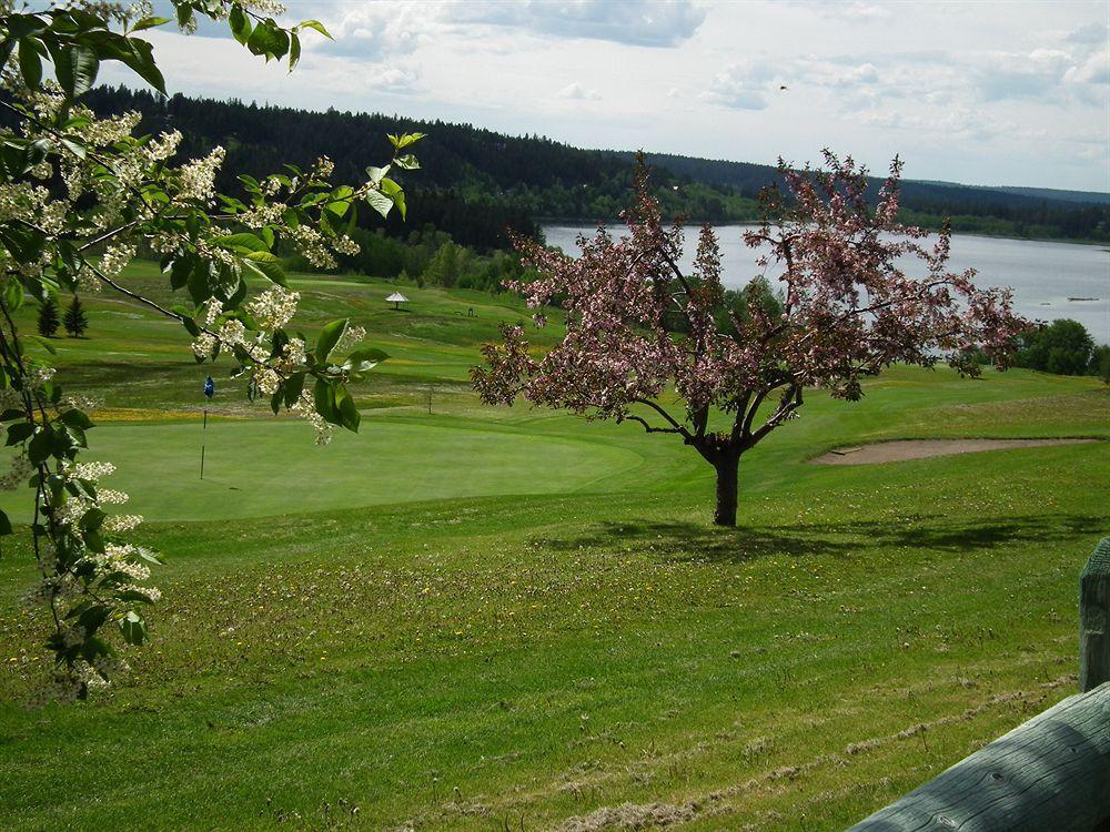 The 108 Golf Resort 108 Mile Ranch Eksteriør bilde