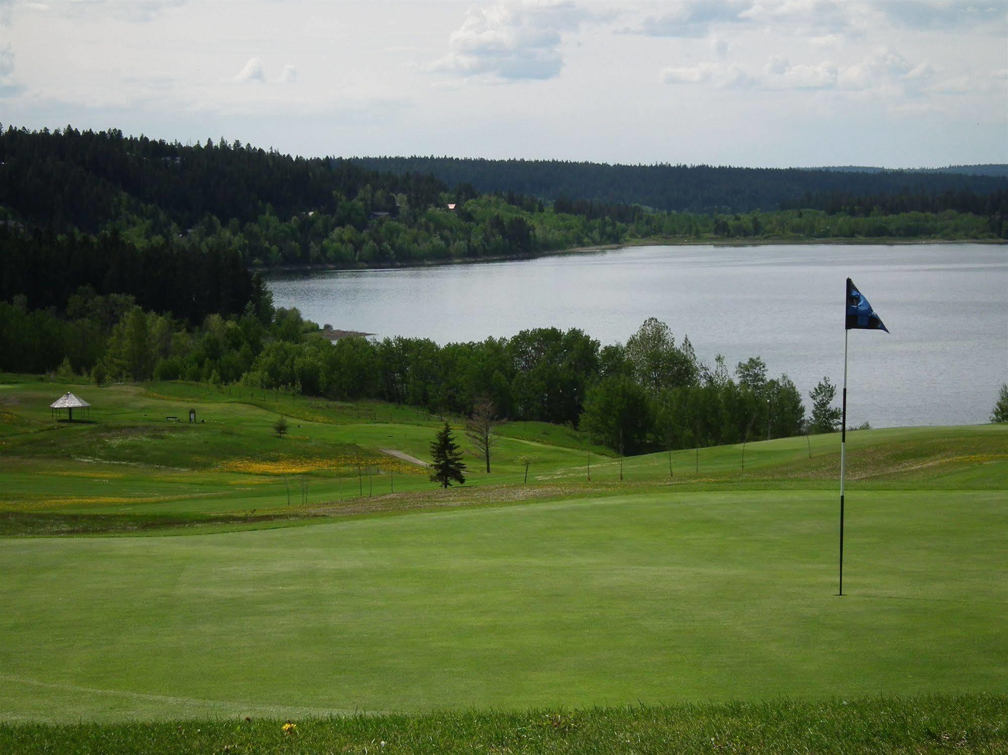 The 108 Golf Resort 108 Mile Ranch Eksteriør bilde