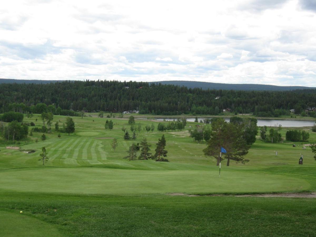 The 108 Golf Resort 108 Mile Ranch Eksteriør bilde